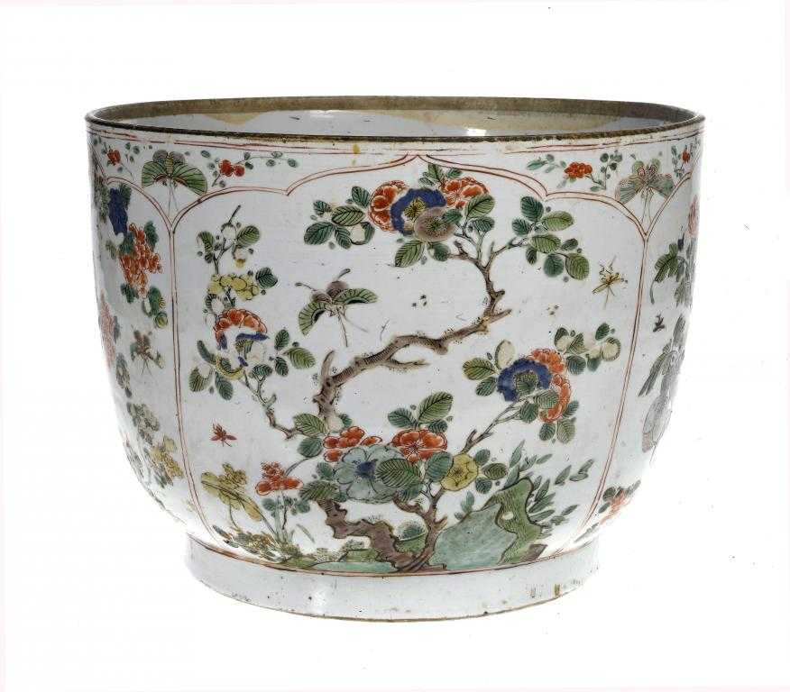 Appraisal: A CHINESE FAMILLE VERTE TUREEN enamelled with four lappet shaped