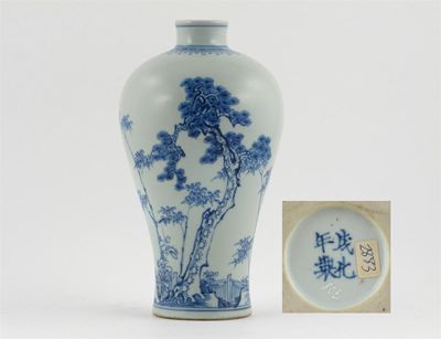 Appraisal: A good Chinese blue and white meiping brightly painted in