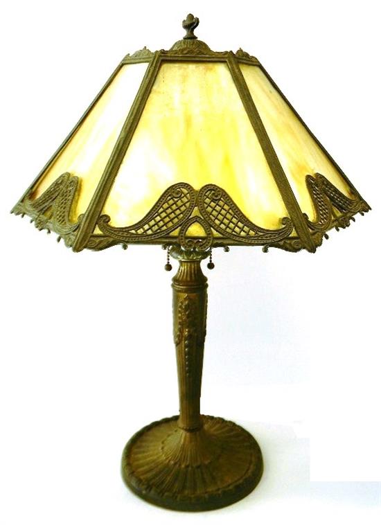 Appraisal: Unsigned table lamp c - caramel colored six-sided slag glass