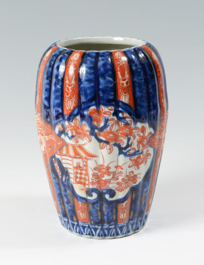 Appraisal: RIBBED JAPANESE IMARI VASE Unsigned '' h x ''