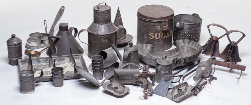 Appraisal: AMERICAN KITCHEN TINWEAR Nineteenth - early th century Includes canisters