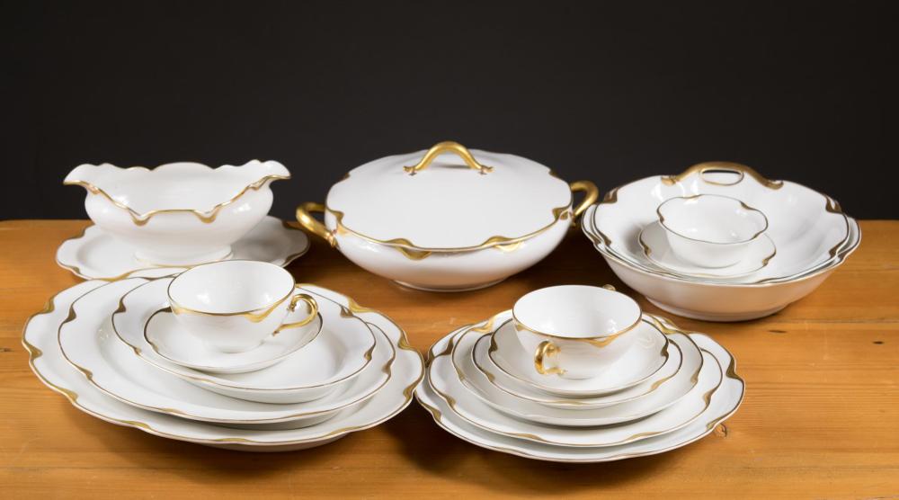 Appraisal: HAVILAND LIMOGES SILVER ANNIVERSARY CHINA SET one hundred forty-seven pieces