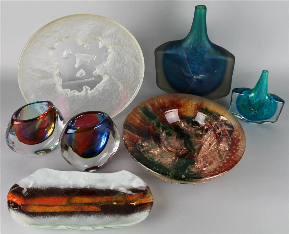 Appraisal: SEVEN ART GLASS ITEMS INCLUDING TWO MDINA VASES one Mdina