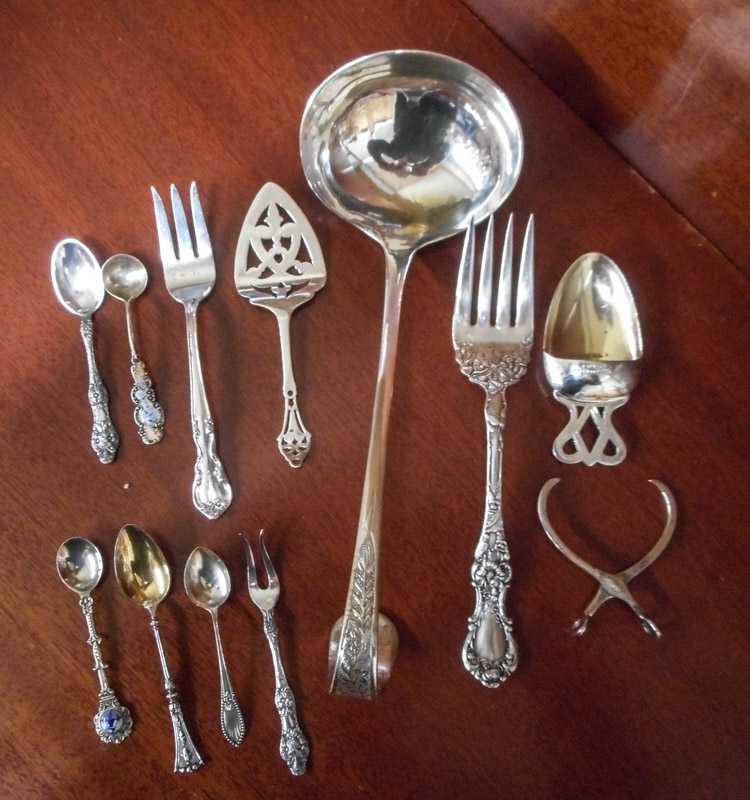 Appraisal: TWELVE ASSORTED FLATWARE PIECES various patterns and makers sterling fine