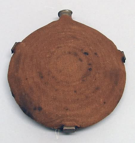 Appraisal: Civil war round sided canteen with original cover made by