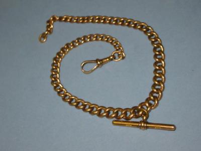 Appraisal: A CT GOLD ALBERT of graduated curb link hanging with