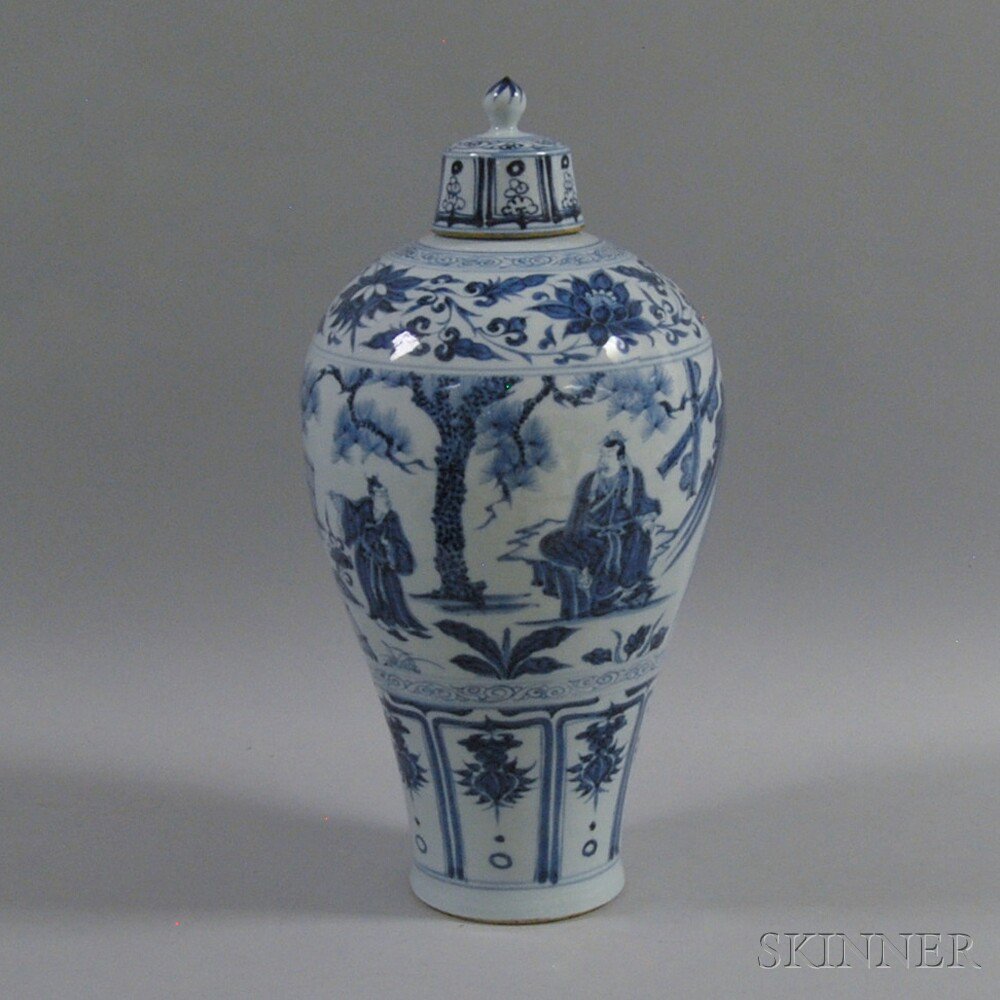 Appraisal: Chinese Blue and White Tall Vase th century the Meiping