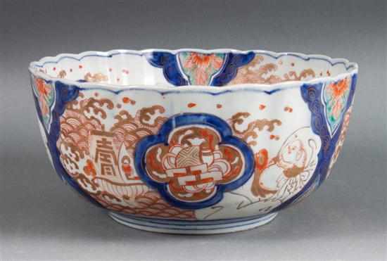 Appraisal: Japanese Imari porcelain bowl second half- th century scalloped edge