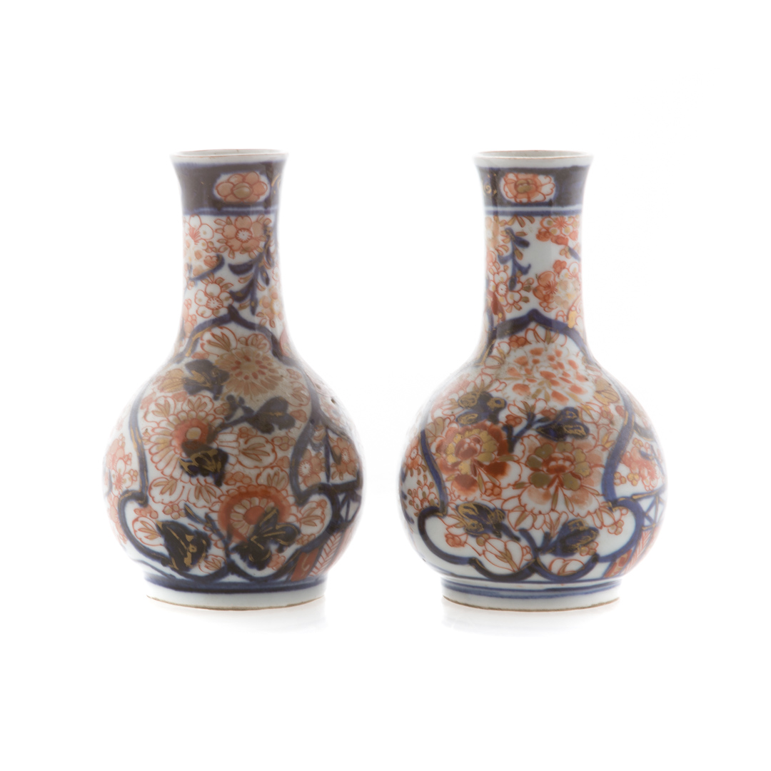 Appraisal: Pair of Japanese Imari porcelain bottle vases fourth quarter- th