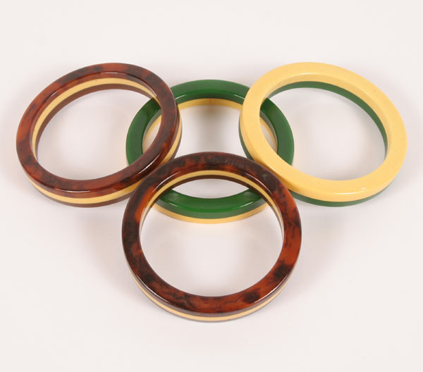 Appraisal: Lot of sets laminated bakelite bangle bracelets W x inner