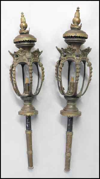 Appraisal: PAIR OF BRASS AND METAL CARRIAGE LAMPS Length '' Condition