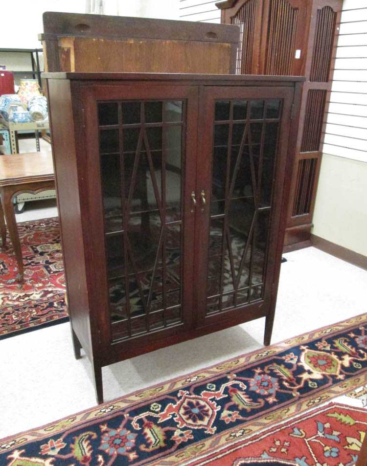 Appraisal: FEDERAL STYLE MAHOGANY CABINET BOOKCASE American early th century having