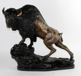 Appraisal: Bronze bison statue on marble base Bronze bison statue on