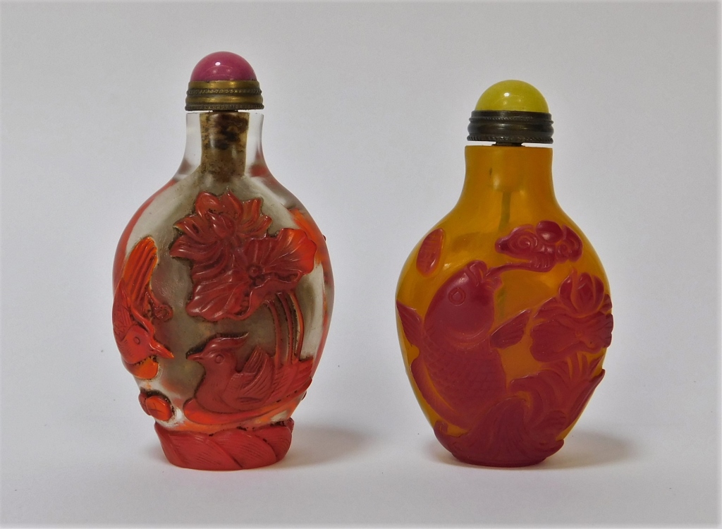 Appraisal: PC CHINESE POLYCHROME PEKING GLASS SNUFF BOTTLES China th CenturyIncludes