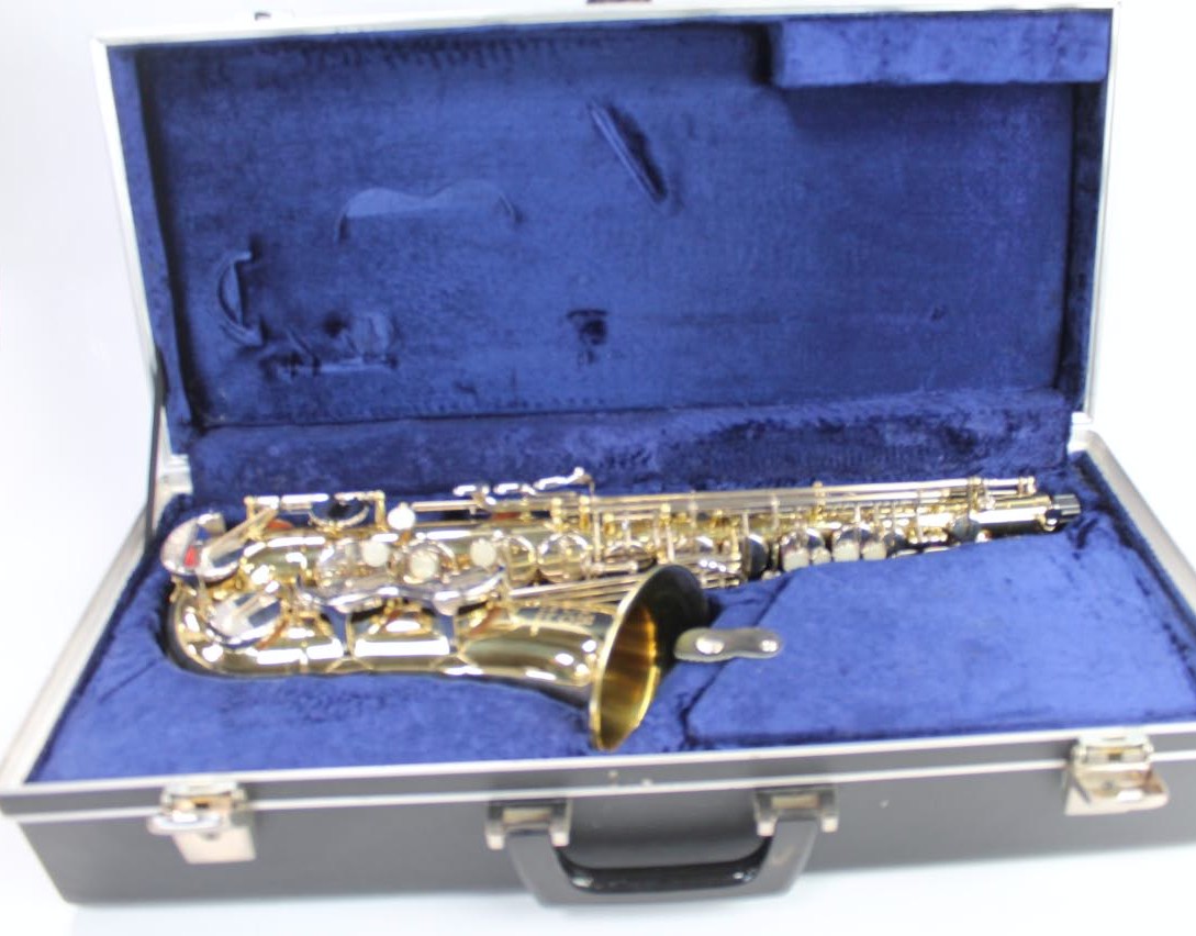 Appraisal: A modern brass saxophone by Boosey Hawkes Model in fitted