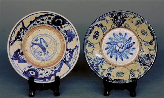 Appraisal: Two Chinese pottery plates Ming dynasty circa - flared rim