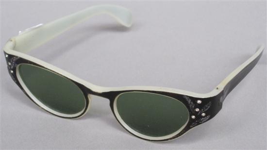 Appraisal: MARILYN MONROE PAIR OF SUNGLASSES Cat's eye style the white