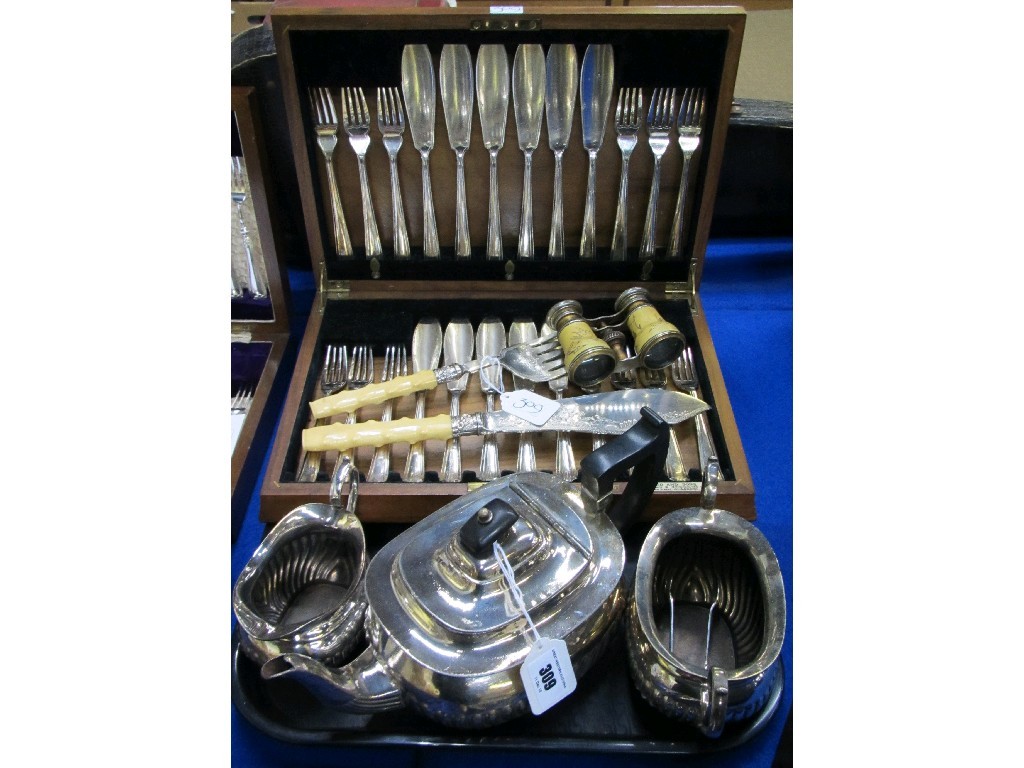 Appraisal: Tray lot - fish cutlery tea service servers and a