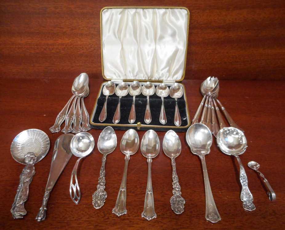 Appraisal: ASSORTED STERLING SILVER FLATWARE AND OTHER PIECES twenty-six pieces cased