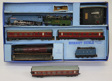 Appraisal: A HORNBY DUBLO ELECTRIC TRAIN SET number EDP Duchess of