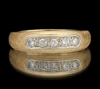 Appraisal: A Gentleman's Diamond Band k yellow gold band with Florentine