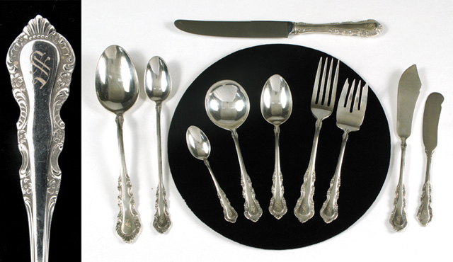 Appraisal: REED BARTON STERLING SILVER FLATWARE SET pieces in the Georgian