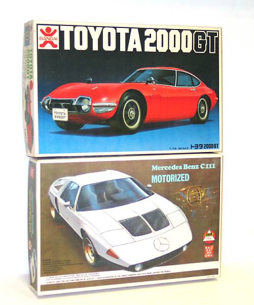 Appraisal: Japanese motorized model kits Lot of th scale Japanese boxed