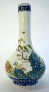 Appraisal: Chinese Famille Rose Porcelain Vase Chinese Famille Rose Porcelain Vase