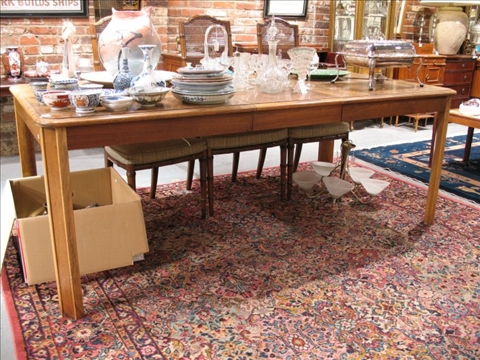 Appraisal: CONTEMPORARY WALNUT EXTENSION DINING TABLE With one leaf