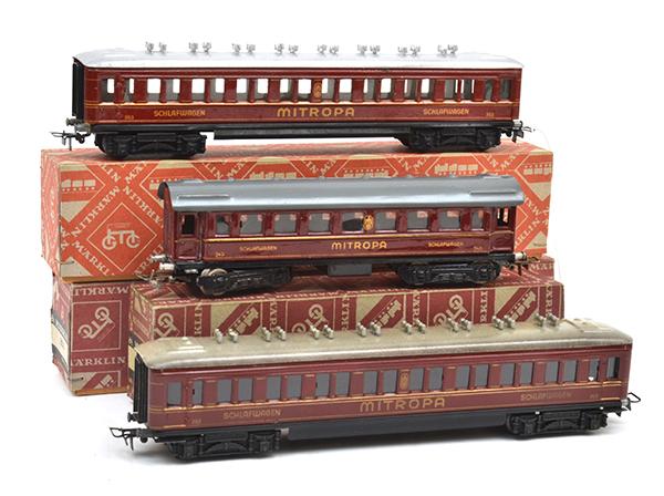 Appraisal: TWO M RKLIN HO GAUGE MITROPA PASSENGER COACHES AND MITROPA