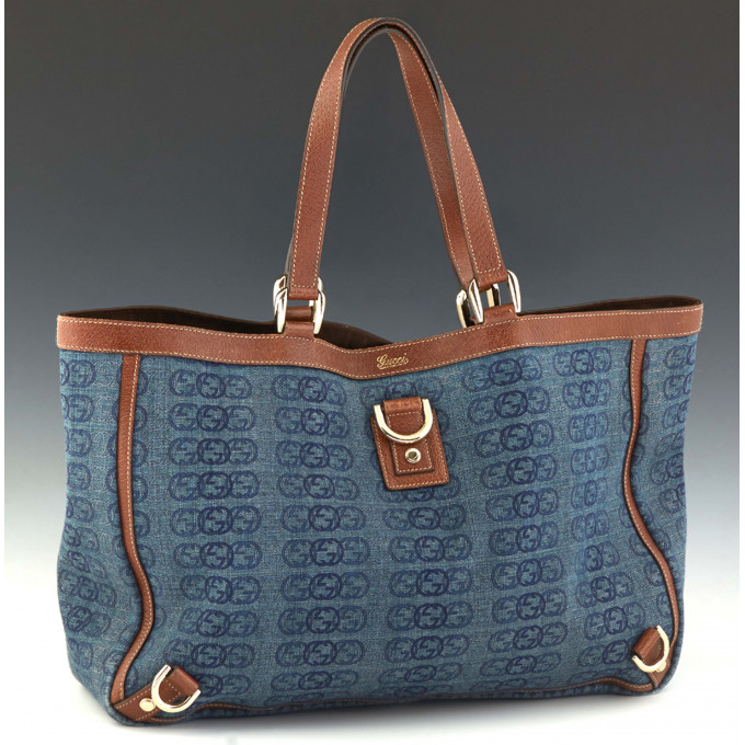 Appraisal: Gucci Tote Bag in interlocking monogrammed blue denim canvas with