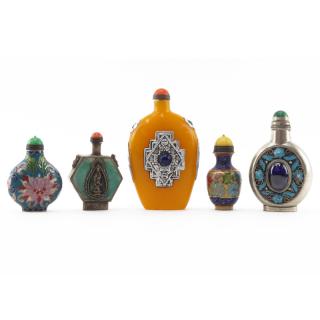 Appraisal: Grouping of Five Vintage Snuff Bottles Grouping of Five Vintage