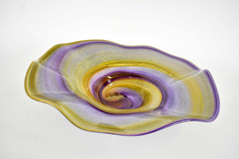 Appraisal: CONTEMPORARY ART GLASS CIRCULAR BOWLSigned Fellerman Raabe The scalloped circular