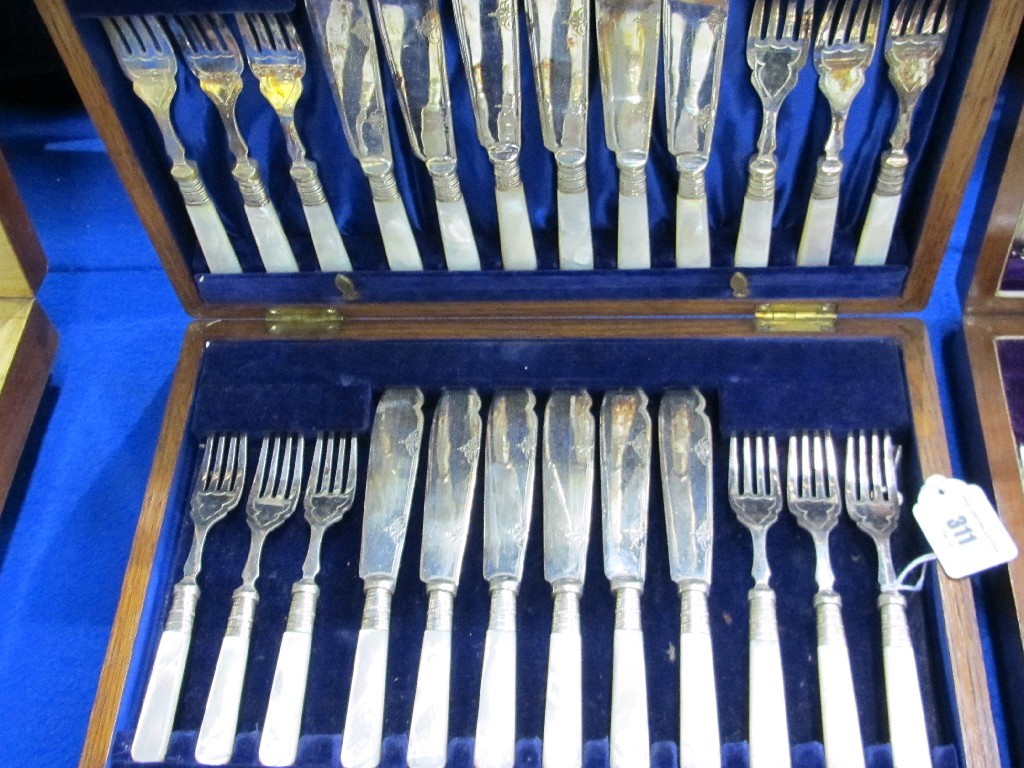 Appraisal: Cased piece EP and mother of pearl fish cutlery set