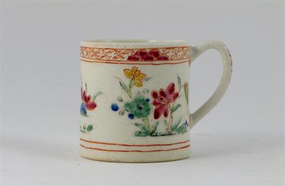 Appraisal: A Bow coffee can painted in the famille rose palette