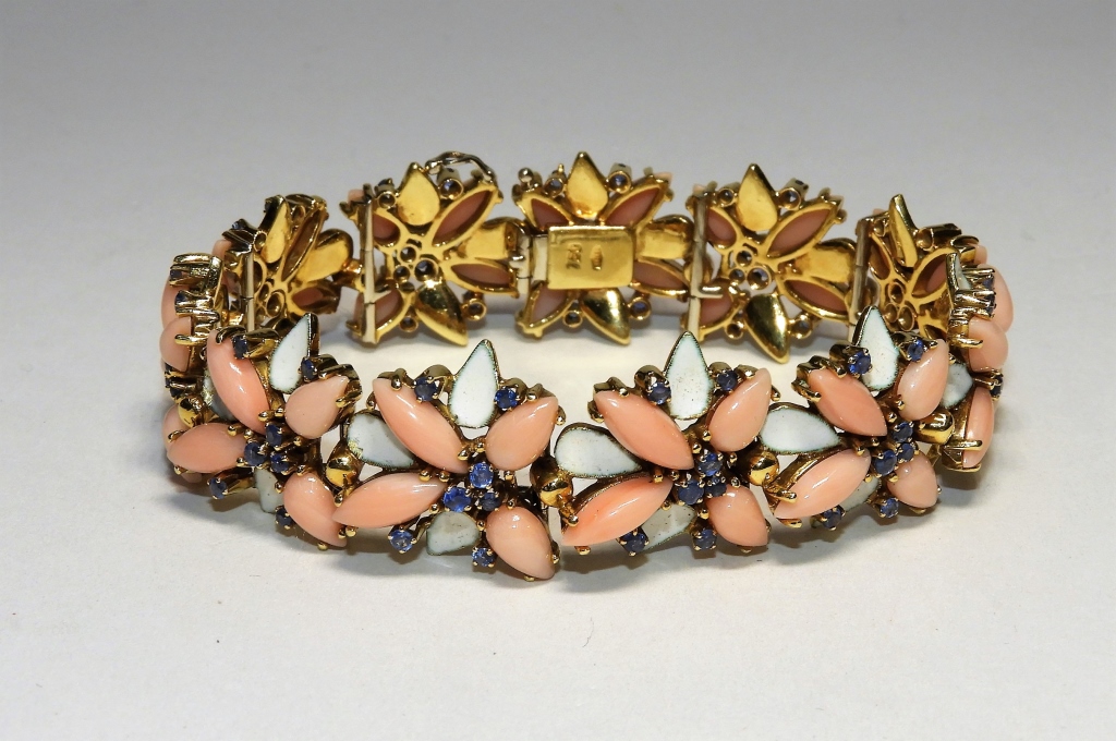 Appraisal: FINE KT GOLD SAPPHIRE ANGEL SKIN CORAL BRACELET Unknown th