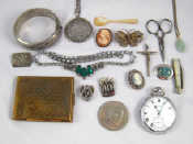 Appraisal: A mixed lot including an Art Deco style costume necklace