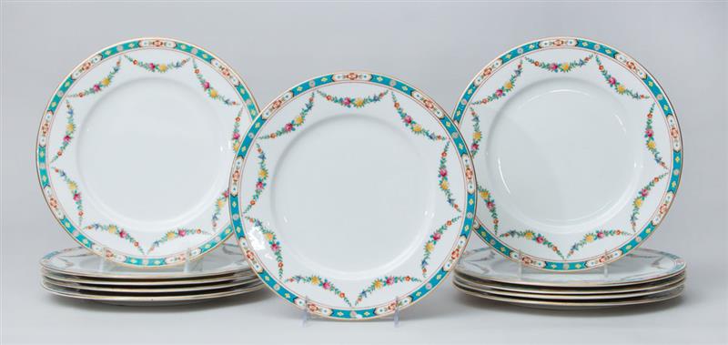 Appraisal: SET OF ELEVEN POINTONS CHINA DINNER PLATES in diam Estate