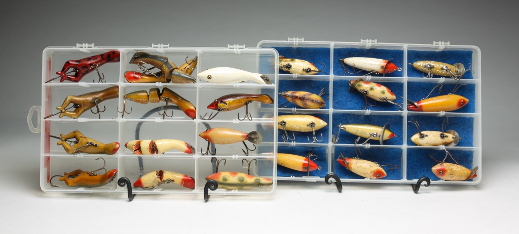 Appraisal: TWENTY-FIVE HEDDON FISHING LURES MOSTLY WOOD American th century Frog