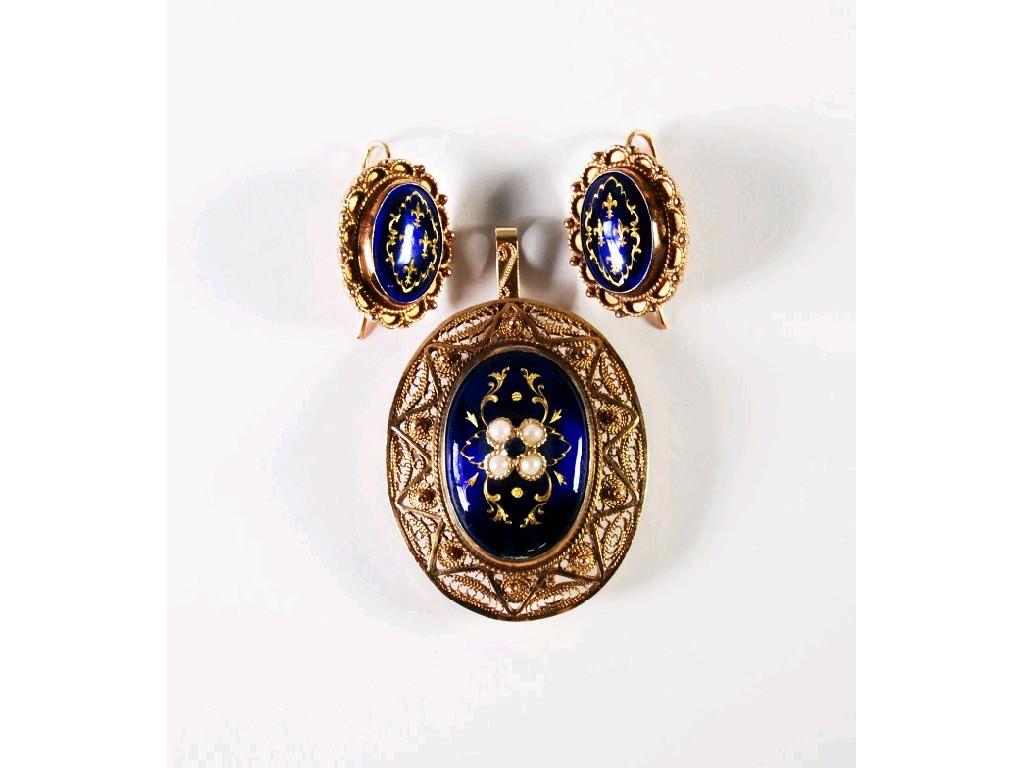 Appraisal: FOREIGN ct k marked GOLD OVAL FILIGREE WORK BROOCH PENDANT