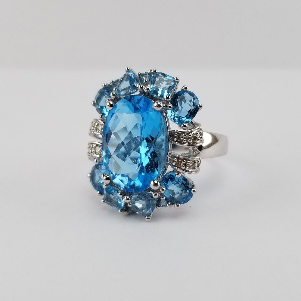 Appraisal: K WG Blue Topaz Diamond Ring K White Gold Blue