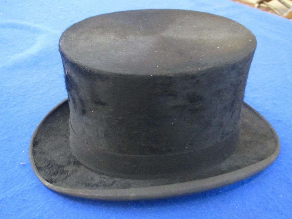 Appraisal: Top hat in box