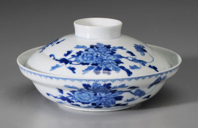 Appraisal: Blue-and-White Porcelain Lidded Bowl Chinese Guangxu period - ogee form