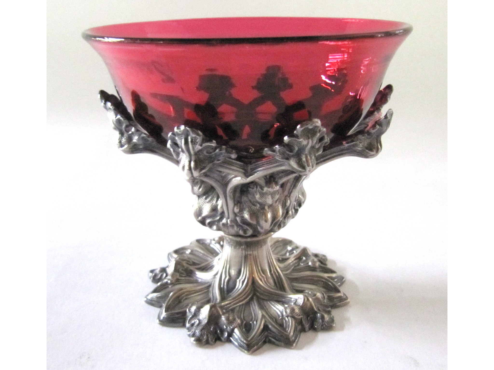 Appraisal: A Victorian silver bowl with ruby glass liner Sheffield