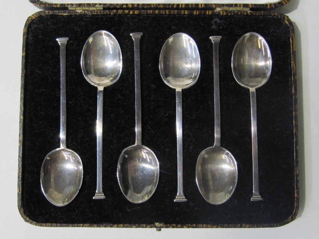 Appraisal: Cased set of six silver coffee spoons Sheffield