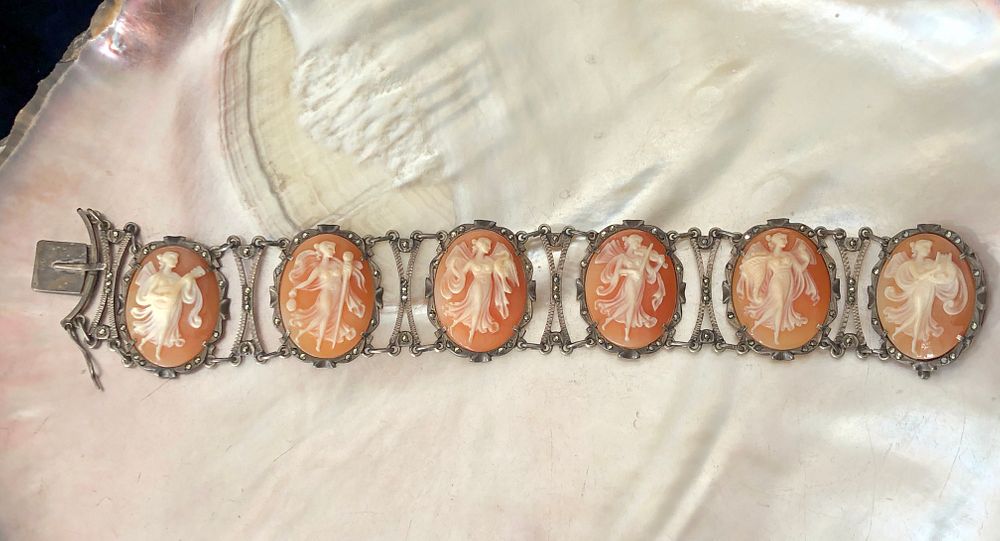 Appraisal: Antique Carved Six Cameo Bracelet Antique Carved Six Cameo Bracelet