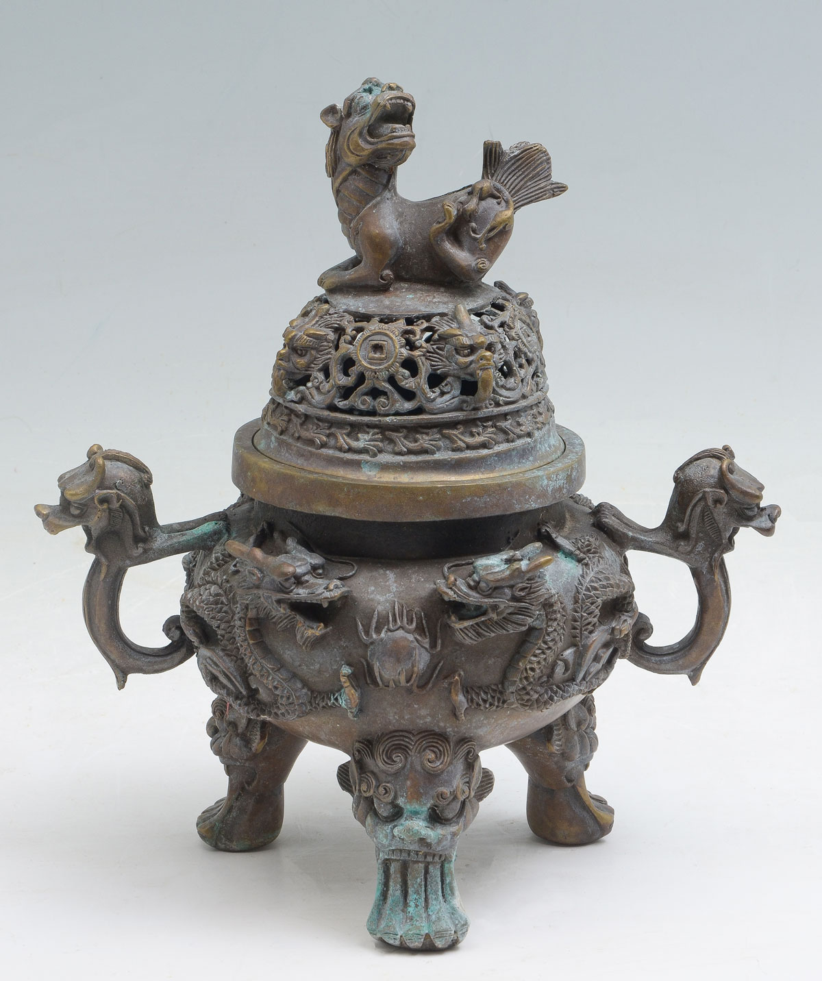 Appraisal: CHINESE BRONZE DRAGON CENSOR Chinese Foo dog Dragon motif censor