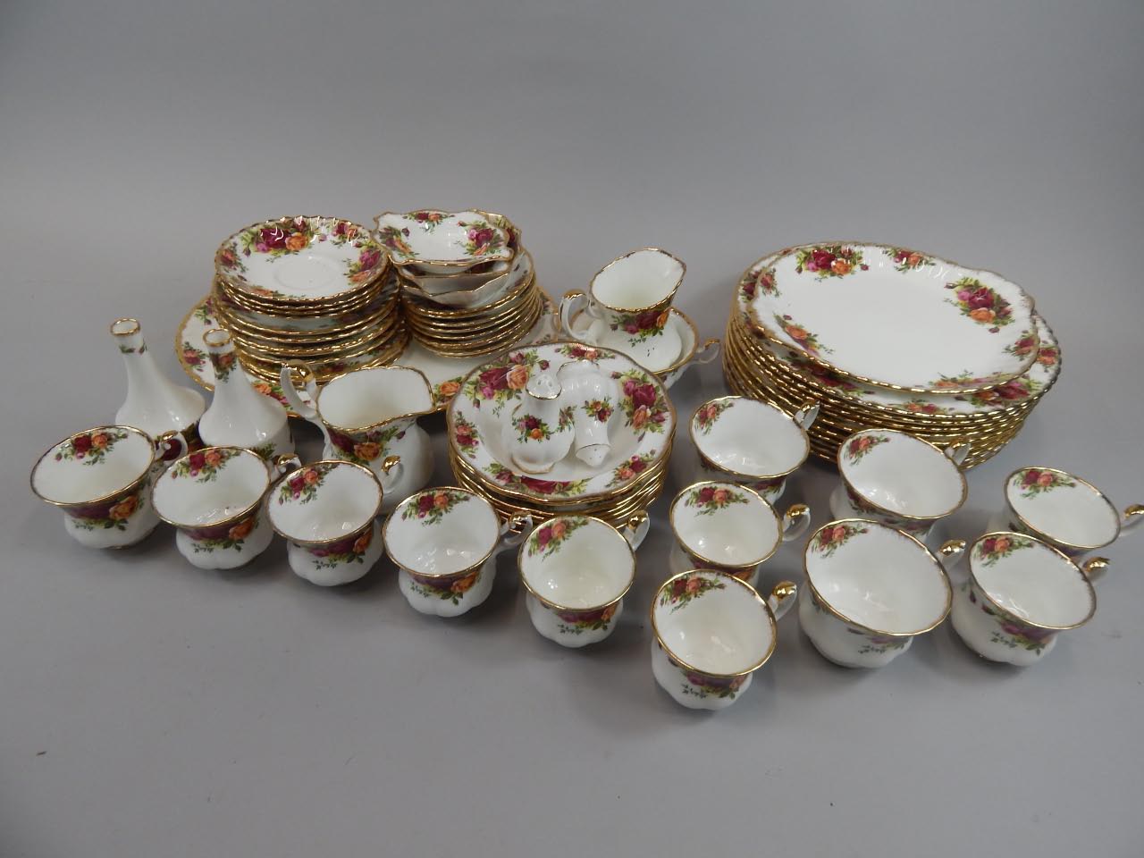 Appraisal: A Royal Albert Old Country Roses part dinner service to