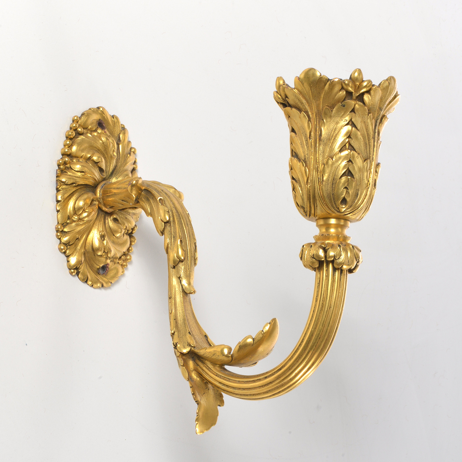 Appraisal: FINELY CAST DORE BRONZE ACANTHUS LEAF WALL SCONCE th c