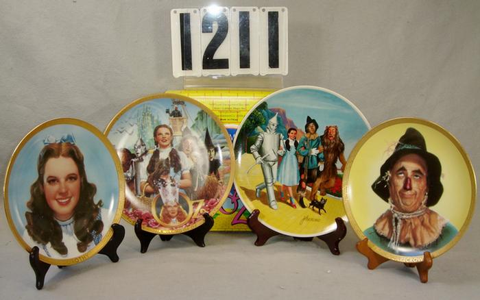 Appraisal: Lot of Wizard of Oz collectors plates Scarecrow plate series